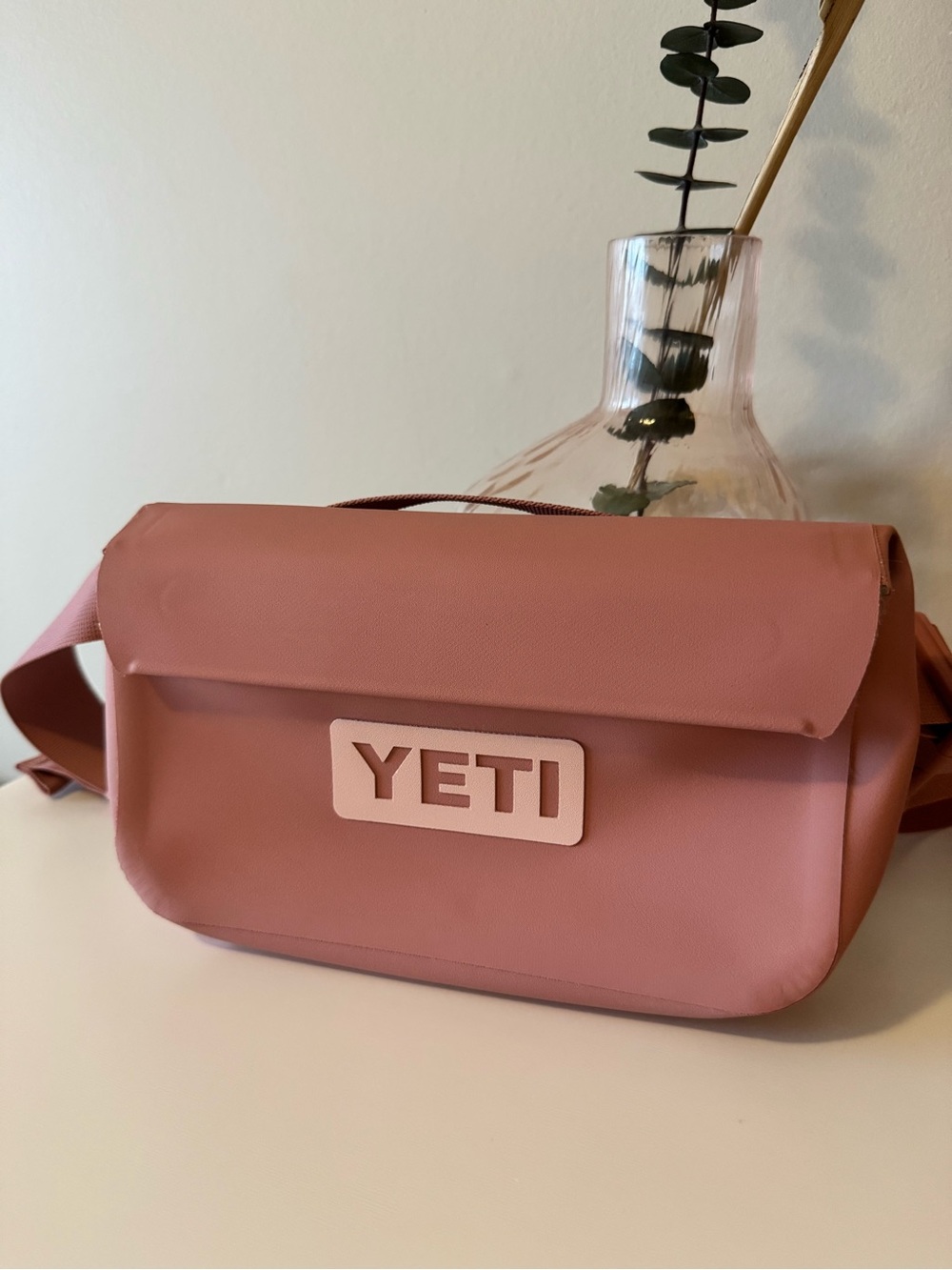 YETI Sidekick Dry + Sideclick Strap
